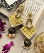 Esha Handmade Earrings - Image 3