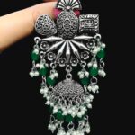 Spike pearl earrings