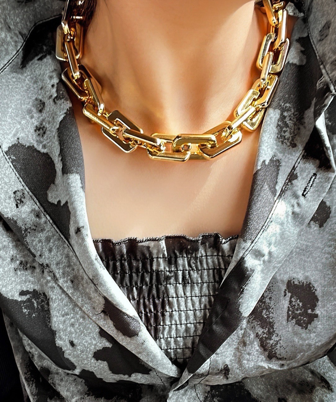 53C636A7-955E-4F50-AB29-5FF7AA705374.jpeg Clark Linked Chain - Image 1