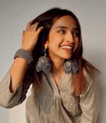 Jhoomar Earrings - Image 3