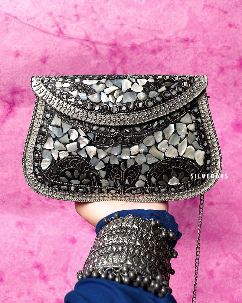 DAD551EE-0077-4A5F-93BB-BBCAF2E85EF9.jpeg Baani Clutch - Image 1