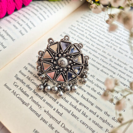 Triangle mirror ring