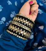 Thread stone bangles 2.8