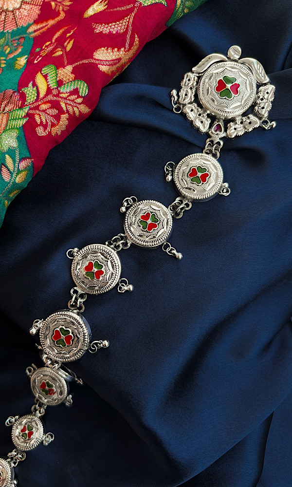 IMG_4761.jpeg Braid Accessory red green - Image 1